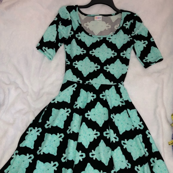 LuLaRoe Dresses & Skirts - Lularoe Nicole XS black & Aqua  medallion print